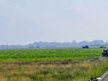 屏東東港乙種工業用地大面寬近國中		 					｜屏東縣東港鎮關帝段