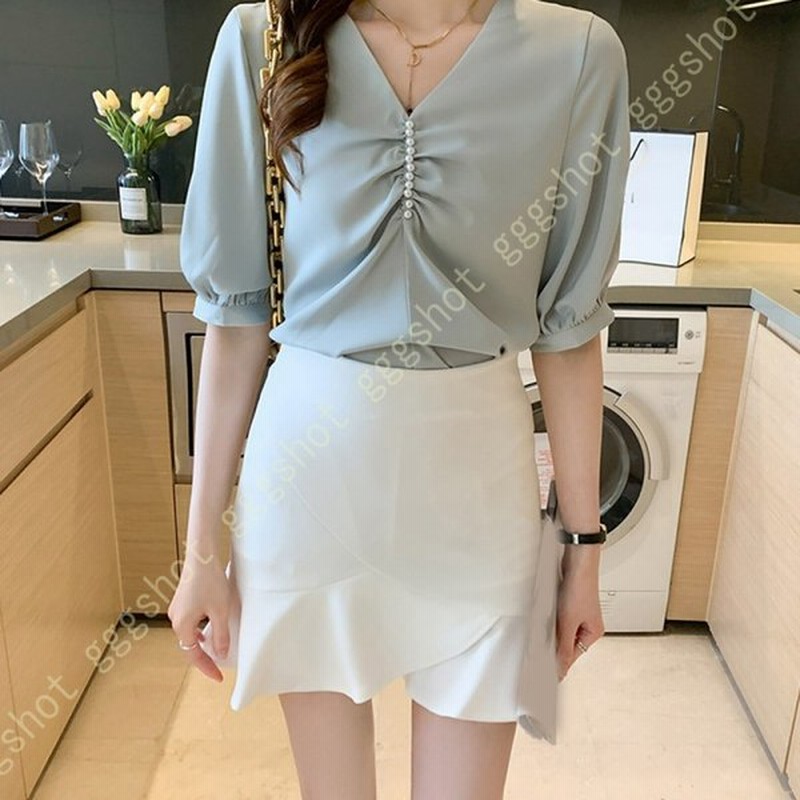 タック ブラウス レディース 半袖 白 夏 トップス Vネック シフォンブラウス おしゃれ フリルブラウス オフィス カジュアル オシャレ かわいい 夏 シフォン 通販 Lineポイント最大0 5 Get Lineショッピング