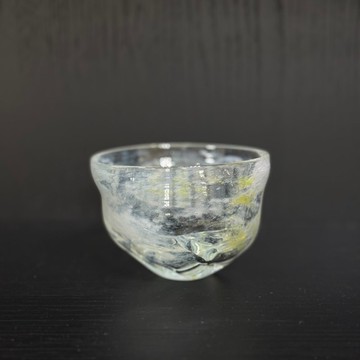 玻璃碗灰綠稜線造型