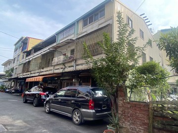 大里中興路旁邊間透天.麥當勞 客家本色，圖書館｜台中市大里區中興路一段