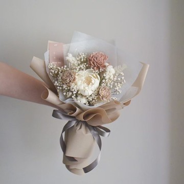 /奶茶色乾燥花束/畢業 滿天星 情人節 七夕 生日花束 捧花 教師節