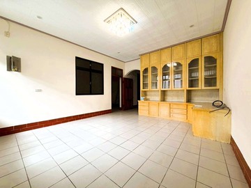 福星國小旁大面寬透天｜苗栗縣苗栗市嘉福街