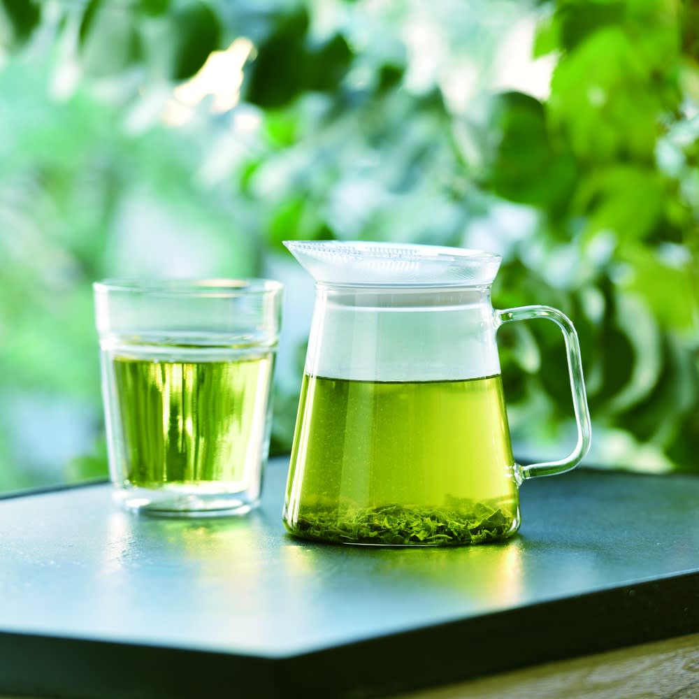 Hario ハリオ 450ml あじわい おしゃれ お茶 こだわり アイス オシャレ クリア シンプル ホット ポット 冬 嗜好品 夏 急須 抽出 淹れたて 温め 熱湯使用可 紅茶 耐熱ガラス 茶茶急須 茶葉 角450ml 透明 電子レンジ対応 食洗機対応 香り 出色 茶茶急須