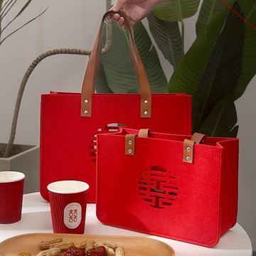 現貨 日日囍∞毛氈手提包 不織布提袋 聘金袋 禮金 婚禮提袋 皮革手提袋 婚禮布置 囍字 伴娘禮 聘金袋 迎娶