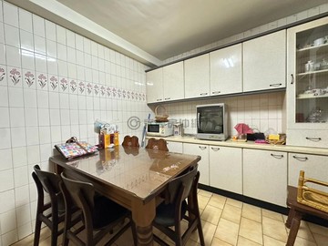 鳳山新康街透天好宅/衛武營公園學區市場三大生活圈｜高雄市鳳山區新康街