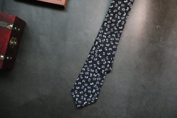 黑色小碎花领带窄版英伦风bolotie