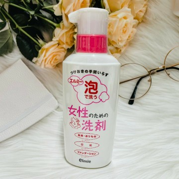 日本 elmie 女性專用 去血污泡沫洗潔劑 200ml｜全店$299 全家取貨免運｜領券9折｜APP下單最高再賺22%點數⚡