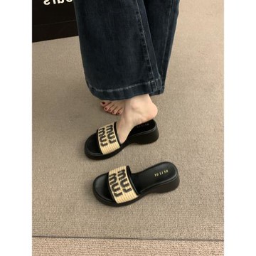 2026夏季新款坡跟厚底一字拖鞋外穿女鞋海邊度假風配裙子涼拖涼鞋