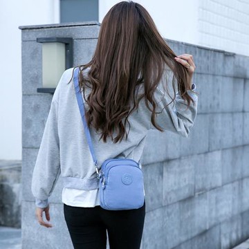 斜挎包女小單肩豎款輕便新款簡約百搭尼龍布防潑水多袋逛街手機包