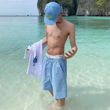 夏天潮男穿搭美式短褲薄款速干游泳褲子藍色四分褲海邊學生沙灘褲