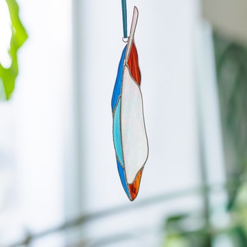 彩色玻璃捕日者喜鵲羽毛 - 優雅與自然之美的禮物