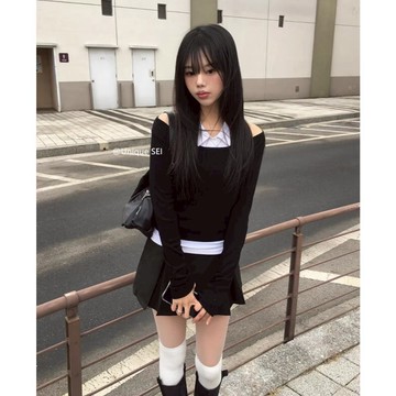 𝙃𝐞𝐲𝐦𝐚𝐧𝐲｜一次有兩件.ᐟ.ᐟ整套直接搞定🖤學院風翻領露肩兩件組上衣（S-L）裙子 半身裙 套裝 顯瘦