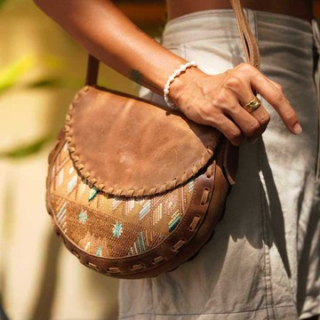 Camelia 駝色皮革