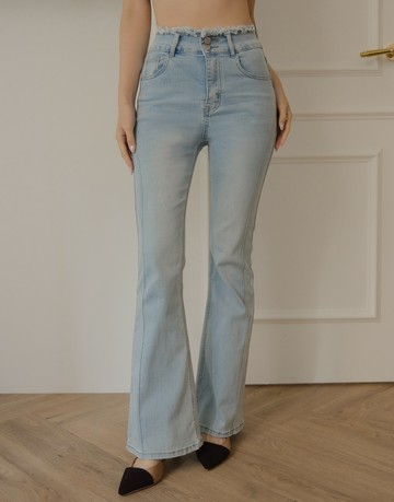 辣在細節裡；雙釦毛邊車線喇叭褲 兩色S-L