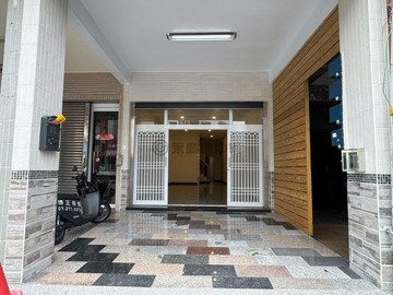 鼎中.鼎金商圈/全屋翻新/電梯金透天店｜高雄市三民區鼎力路