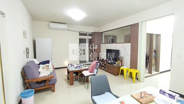 向上市場一樓公寓美三房使用坪數大｜台中市西區向上北路