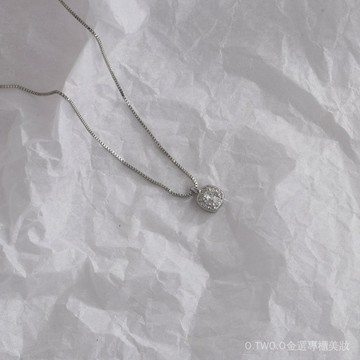 【臺灣出貨】新款小方糖項鏈女小衆輕奢鋯石鎖骨鏈時尚簡約百搭滿鑽方形吊墜 CPQX