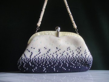 輝煌年代 OLD ERA _早期二手台灣製手工製貴夫人珠珠包