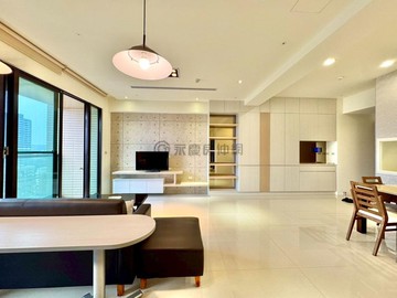 巨城上品院｜朝南高樓景觀2+1房｜連號雙平車｜新竹市東區中華路二段