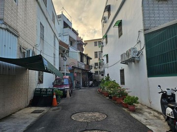 陽明&義華商圈邊間車庫透天｜高雄市三民區義華路