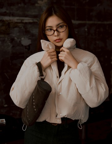 忽然降溫來到我最愛的季節；燈芯絨翻領鋪棉外套 兩色