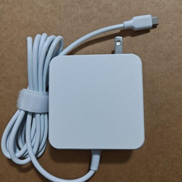 精品快銷 【口碑推薦】⭐好康免運⭐適用於  筆記本電腦電源65w適配器type-c可攜式快充