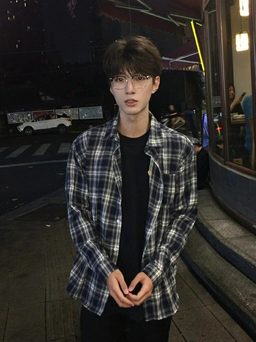 美式秋季黑色格子襯衫男高級感夏季男生陽光干凈襯衣長袖痞帥外套