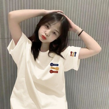 9257 人多次消費🤍春夏新款簡約小衆時尚感休閒圓領短袖女慵懶風百搭顯瘦戶外上衣潮HYX2