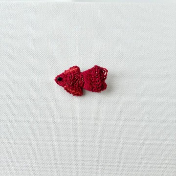 秋冬紅「小紅魚」秋冬刺繡胸針