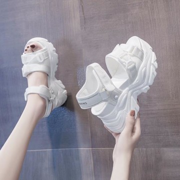 厚底涼鞋士女鞋子羅馬內增高2024年新款夏季坡跟時裝運動松糕爆款