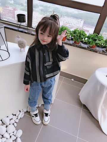 春秋季 中小童兒童蝙蝠袖襯衫 男女童寶寶舒適寬松條紋上衣1入