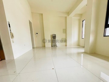 彰市大面寬電梯新墅..｜彰化縣彰化市永芳路