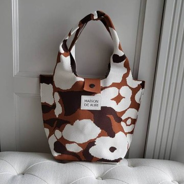 泰國Maison De Auri Poche Brown 巧拼 厚針織 口袋提包