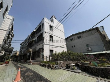 鳳山鄰工協市場鳳山國中邊間雙車墅｜高雄市鳳山區建國路一段
