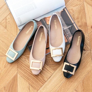 【限量現貨】【36-43全尺碼】平底鞋．訂製款．MIT韓版糖果色金屬扣尖頭娃娃鞋．白鳥麗子