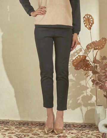 ★【喜芝梅】時光優雅 銀扣裝飾通勤休閒直筒長褲(兩色；M-3L) 225950333