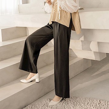 OB嚴選-不易皺落地打褶寬褲/長褲