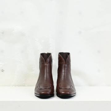 方框立體邊-粗跟短靴-棕色