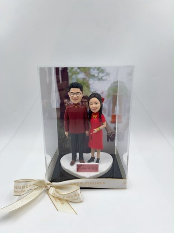 中式結婚禮服紀念盒情侶客製化人像公仔・透明展示盒/中式婚禮