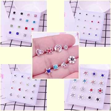 小盟奇商行💖鑲鑽造型耳釘(一對價)附耳塞💖耳環 耳勾 矽膠 耳釘 耳飾 鑽石耳環 鑽石耳針 塑膠耳環，鑲彩鑽造型耳針