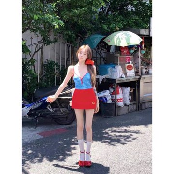 韓劇女主穿搭泳衣女藍格子紅裙泡溫泉新款辣妹高級感兩小個子顯高
