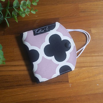 限量訂製款=口罩暫存套/口罩收納套=日本布料=十字窗花=藕粉(4色)