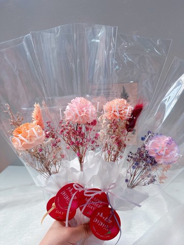 小小的愛 | 康乃馨花束、擴香花花束、小花束、乾燥花花束