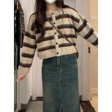 2025新款秋冬季條紋開衫毛衣女復古軟糯慵懶風高級感短款針織上衣