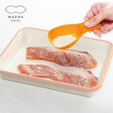 【日本 MARNA】日本製湯匙型灑粉器(原廠總代理)