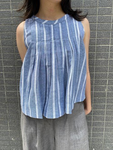 百褶裝飾線背心