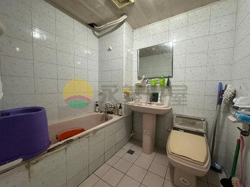 愛河亞灣 | 雄女旁 | 高樓層景觀大三房｜高雄市前金區五福三路