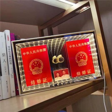 抖音同款led結婚證書相框七寸紀念擺臺鏡子相框裱網紅情侶魔鏡