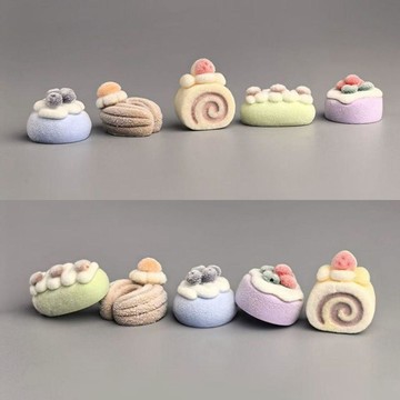 Kawaii Decor🎡 车载小可爱可爱摆件甜品车机屏幕电脑显示器装饰汽车内饰治愈蛋糕  汽车摆件