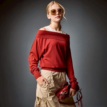 一字領針織上衣